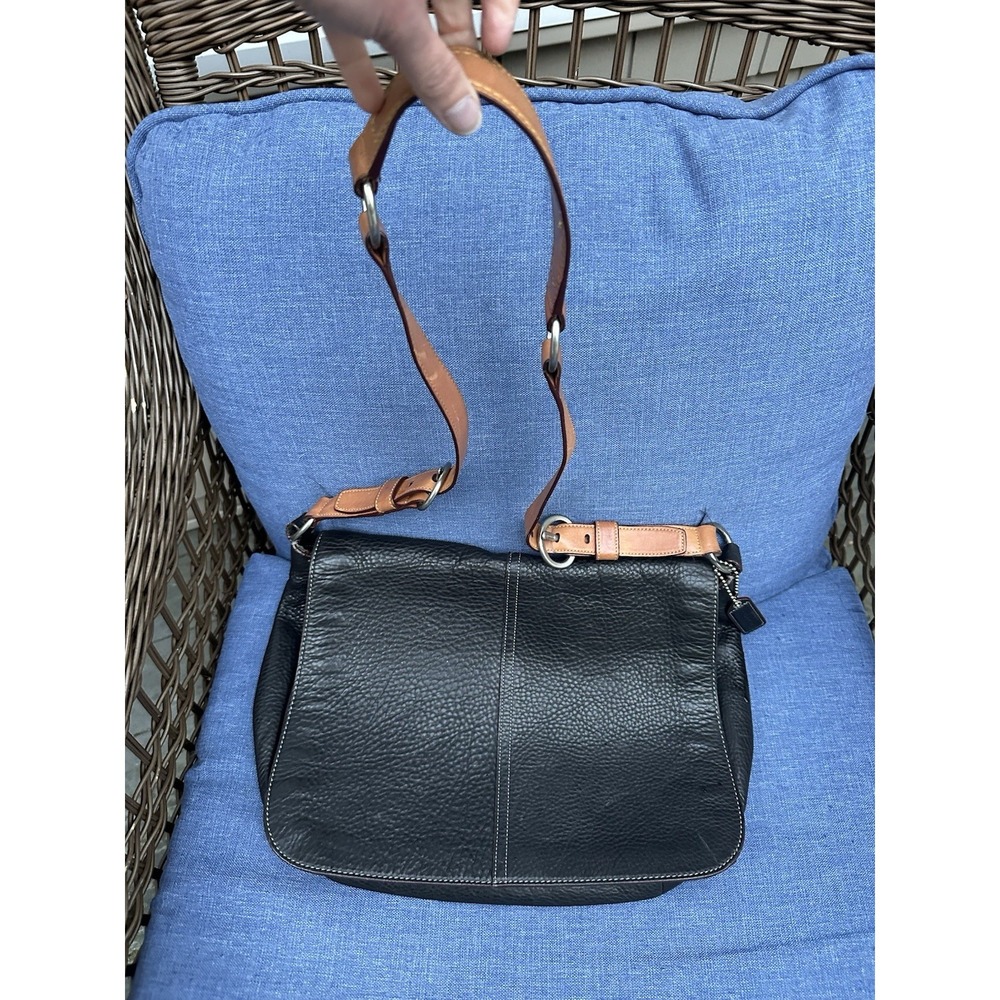 Vintage Coach Black Pebbled Leather crossbody bag 5772